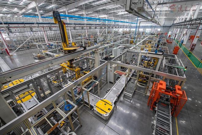 法士特高智新公司“智行”變速器新裝配線正式投產，開啟電控智能化新篇章